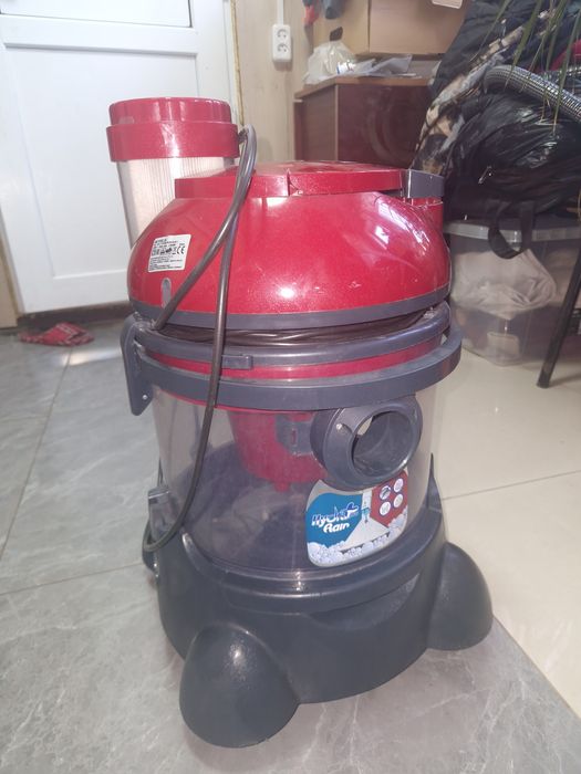 Продам моющий пылесос