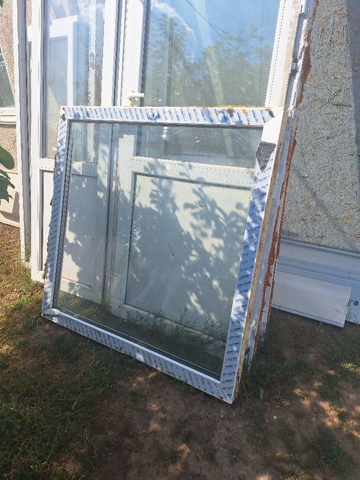 Продам пластиковые окна глухие