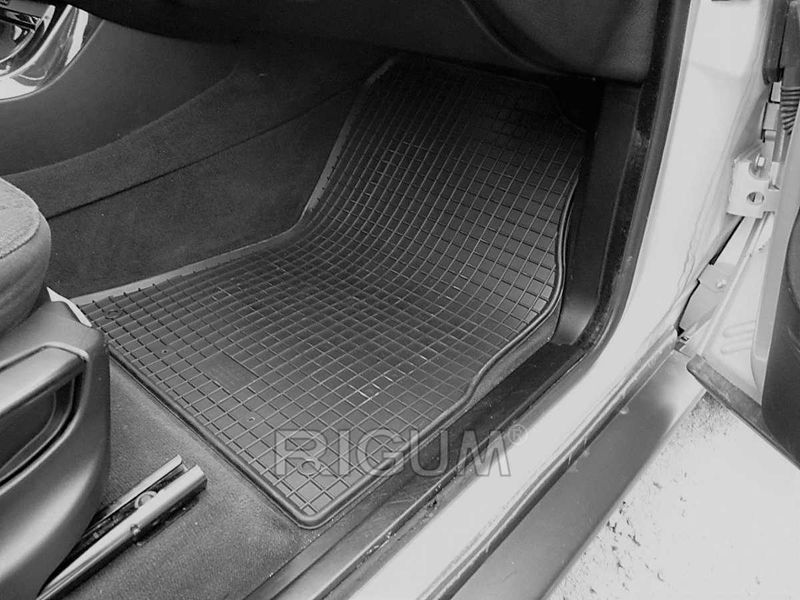 Гумени стелки BMW X5 E53 от 2000 до 2006г.