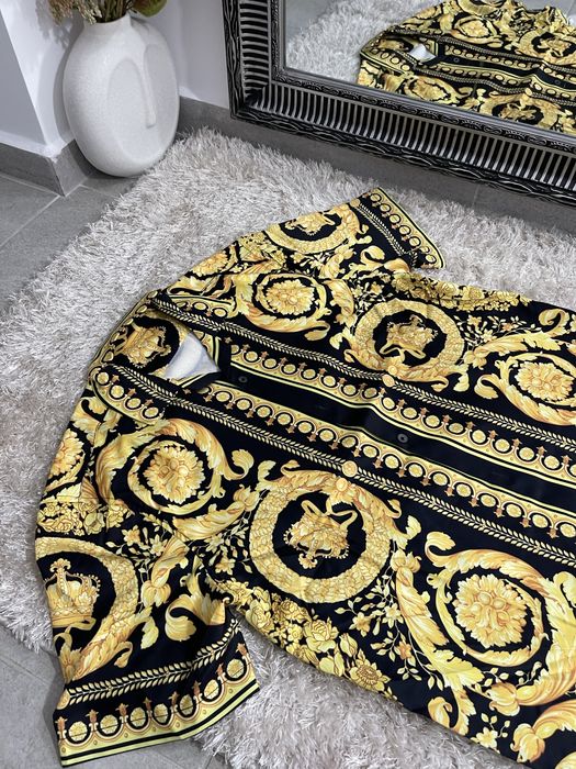 Compleu Versace din satin colectie noua vara