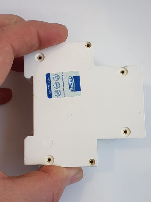 Siguranta diferentiala C25 Tomzn 25A tip AC