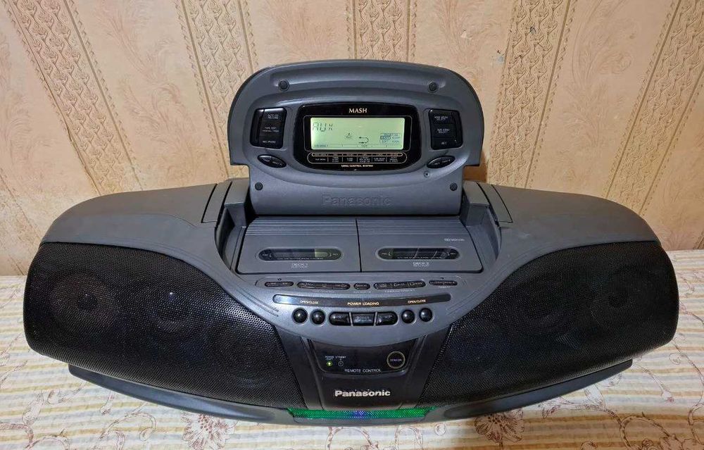 Магнитола Рanasonic RX-DT75 cobra