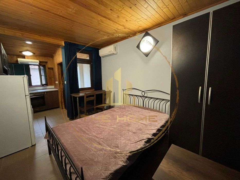 Дава се под наем Едностаен апартамент в Варна, Център - 30 кв.м за 300 € - Снимка #2