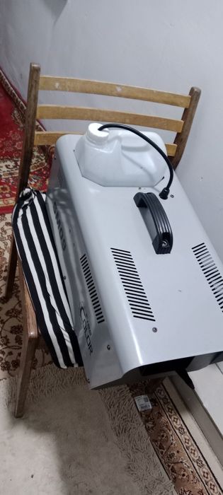 Дым и снег машины, спецэффекты