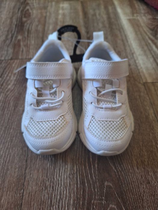 Нови детски обувки HM, размер 25