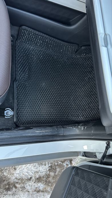 полики на hyundai mufasa