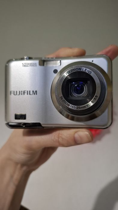 Компактен дагитален фотоапарат Fujifilm FinePix AX