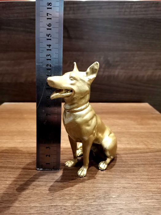 Месингова пластика