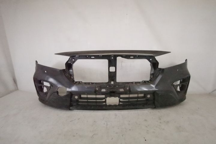 Предна броня Оригинална със сензори и долна решетка в добро състояние