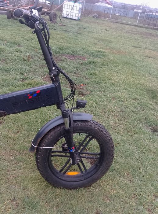 Vând bicicletă electrică