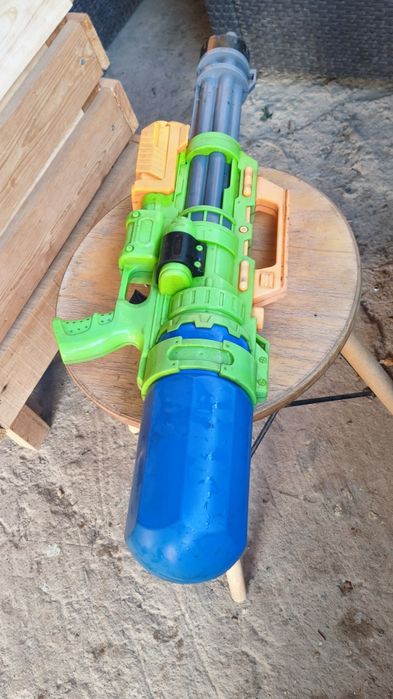 пистолет Zuru Xshot водяной автомат