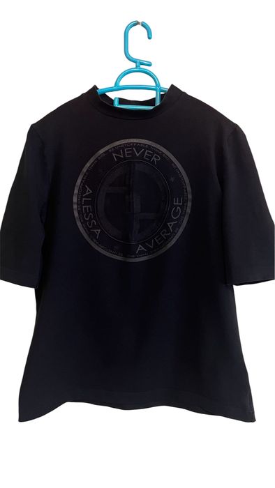 Alessa L тениска