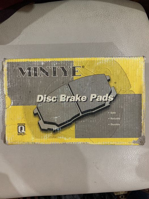 тормозные колодки передные NISSAN