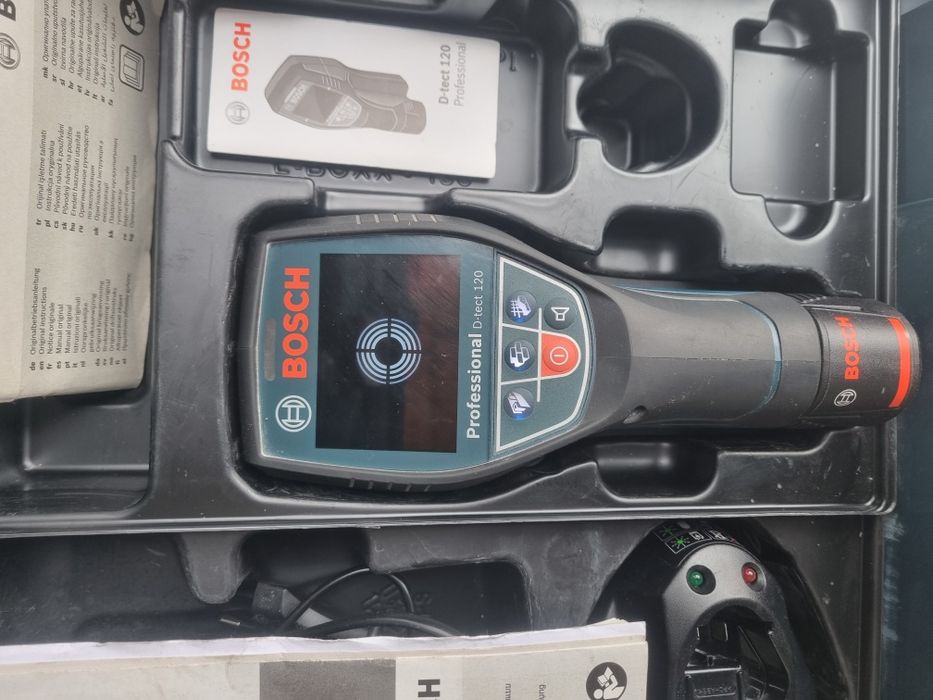 Detector scanner Bosch profesional D-tect 120