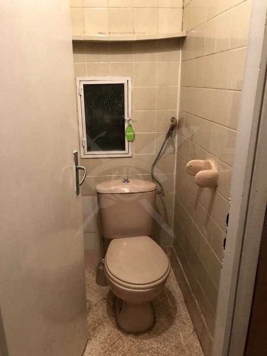 Дава се под наем Тристаен апартамент в Пловдив, Кършияка - 100 кв.м за 518.67 € - Снимка #8