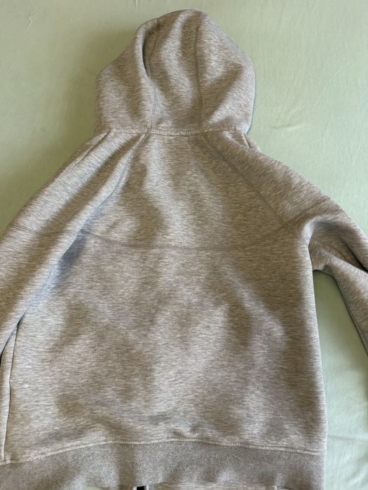 Nike Tech Fleece сив