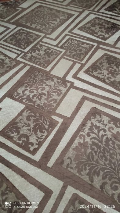 Продам ковёр полушерсть