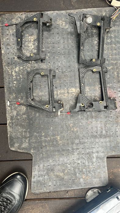 Продаётся скелет ручки двери на BMW E39.