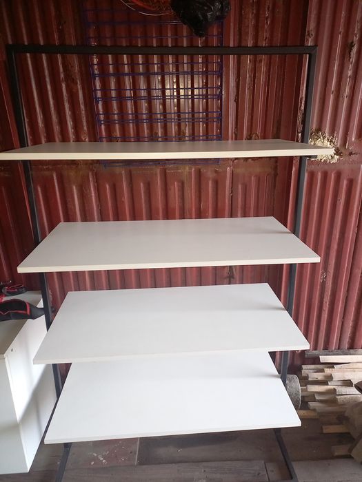 Продам тумбочку и потому шкафа