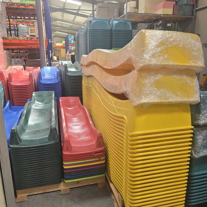 REDUCERE:  Tobogane NOI cu mici defecte de la transport