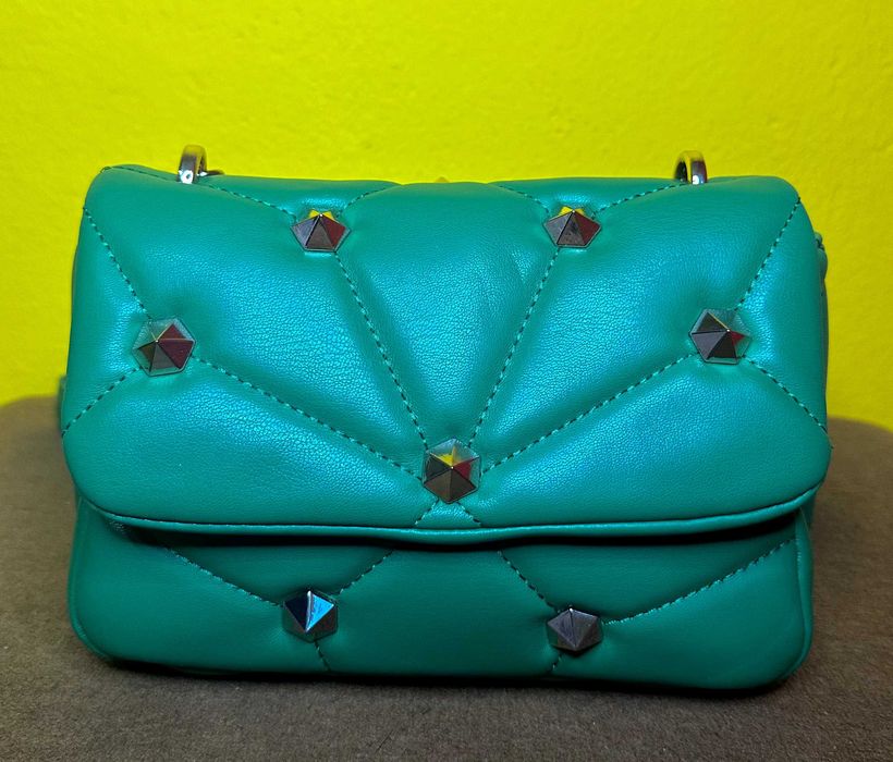 Дамска зелена чанта