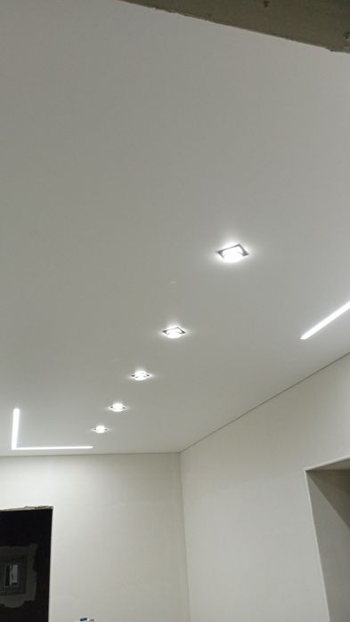 Натежной потолок