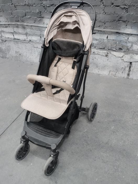 Продаются детские коляски.