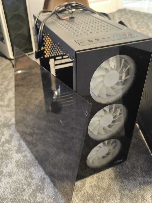 Carcasa nJoy Oryn, Middle Tower, ATX + sursa + ventilator