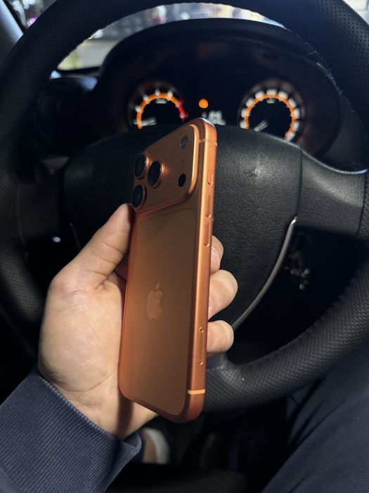 Айфон 17 про 256 идеал