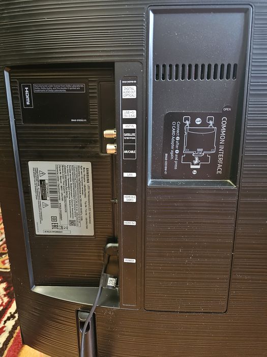 Продам телевизор 43 Led Samsung