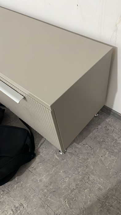 Тумба под телевизор. Комод.