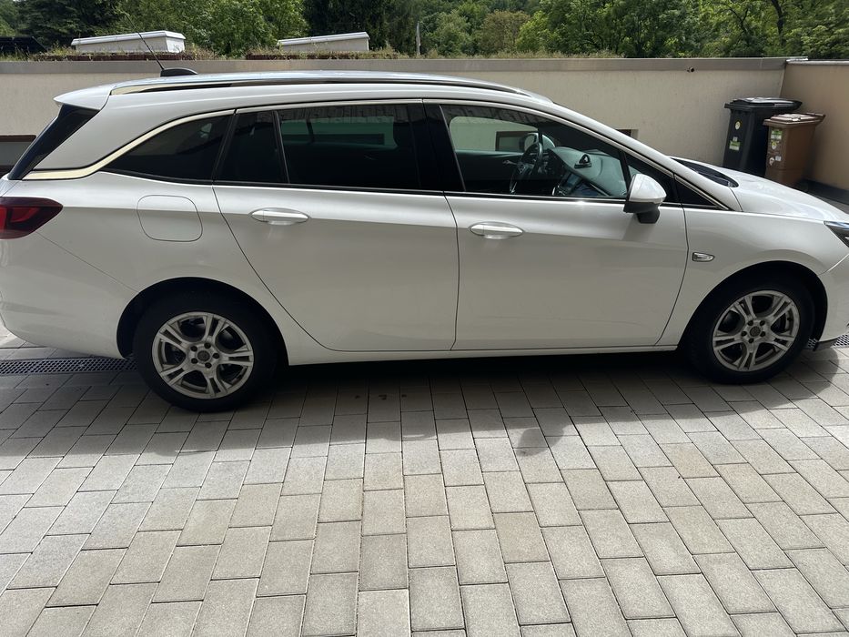 Opel Astra sports Touer 2016