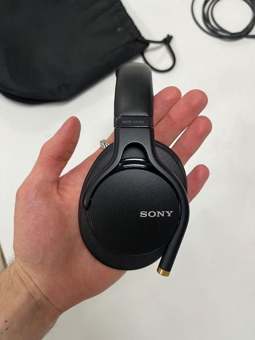 Sony MDR-1AM2 наушники