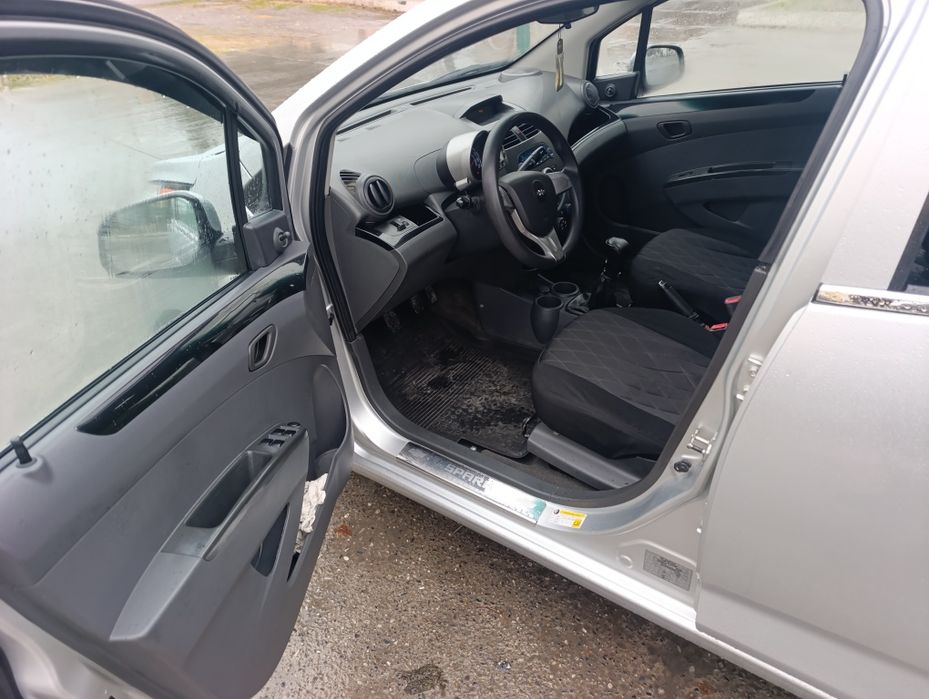 Спарк 2-позит в хорошем состоянии