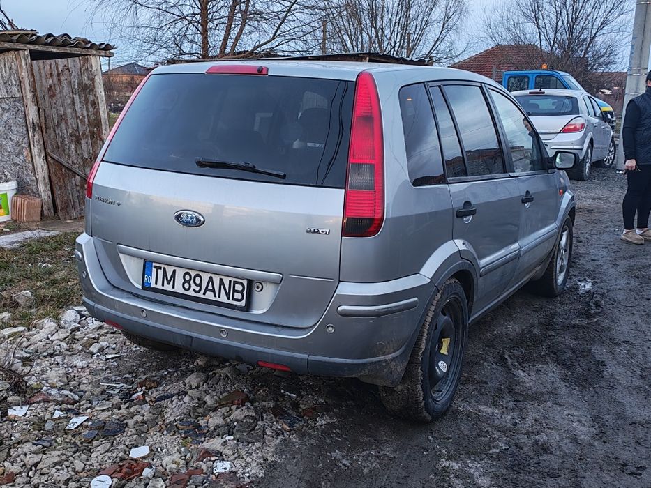 Vând auto.  Ford fusion +