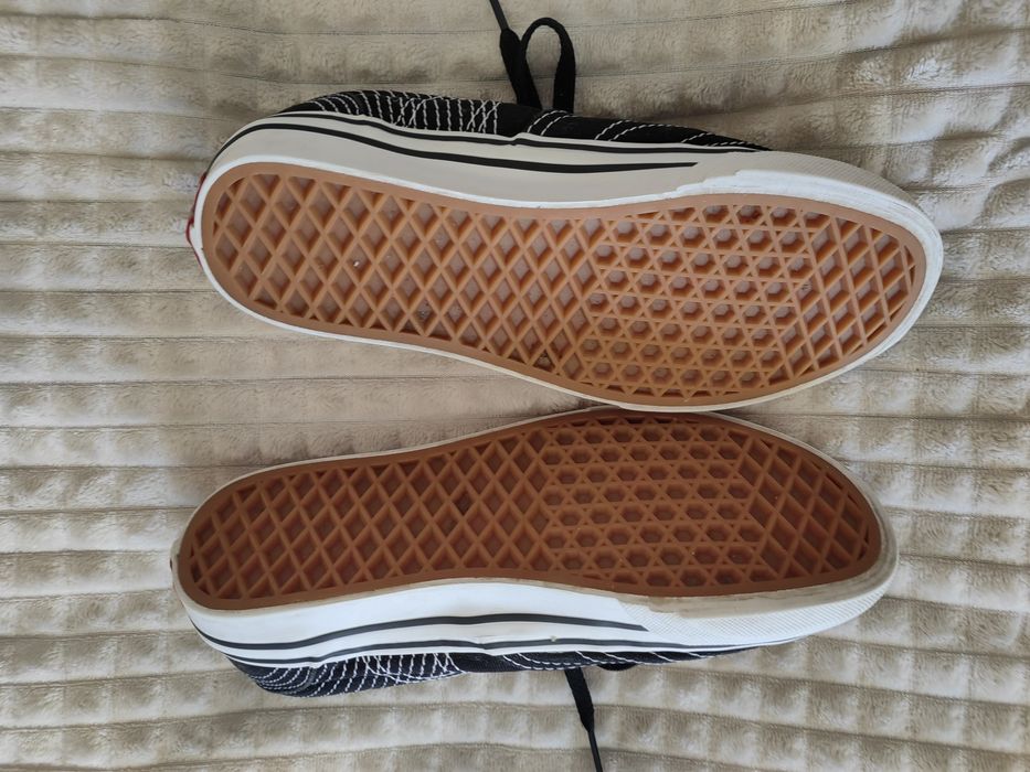 Оригинални кецове Vans