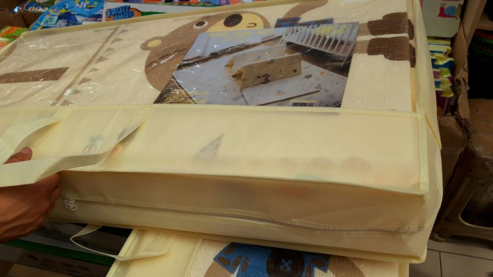 Salteluta pentru copii. 180x200x1 cm. Produse noi! Sigilate!