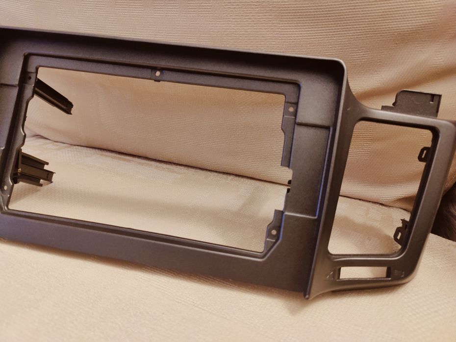 Рамка за мултимедия 10.1 инча Toyota RAV4