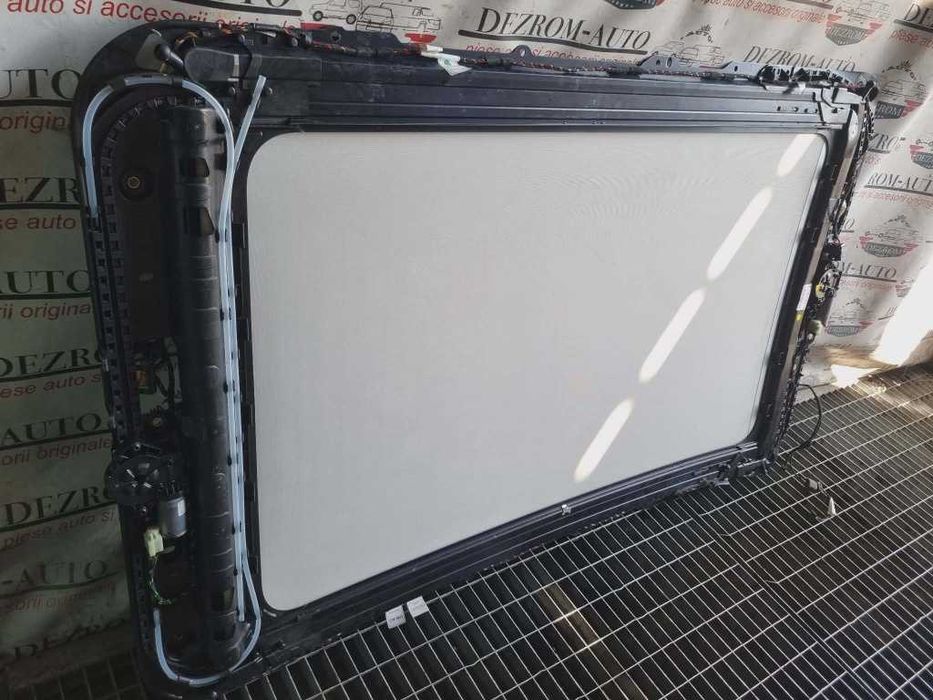Trapa panoramica 3G9877049A / 3G9877041C VW Passat B8 Variant