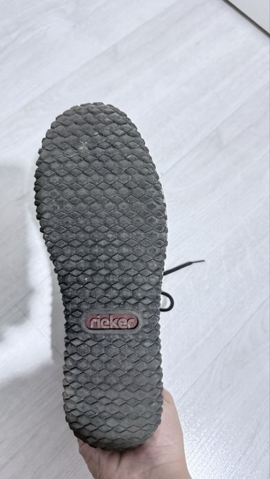 Кожаные зимние ботинки