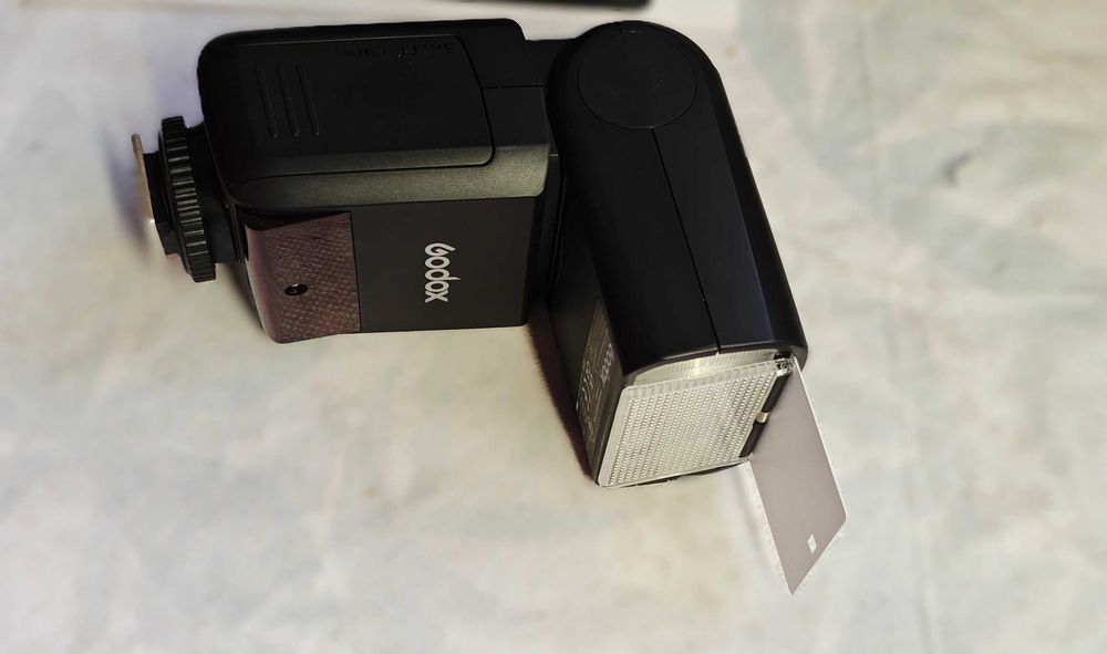 Светкавица Godox - V350F