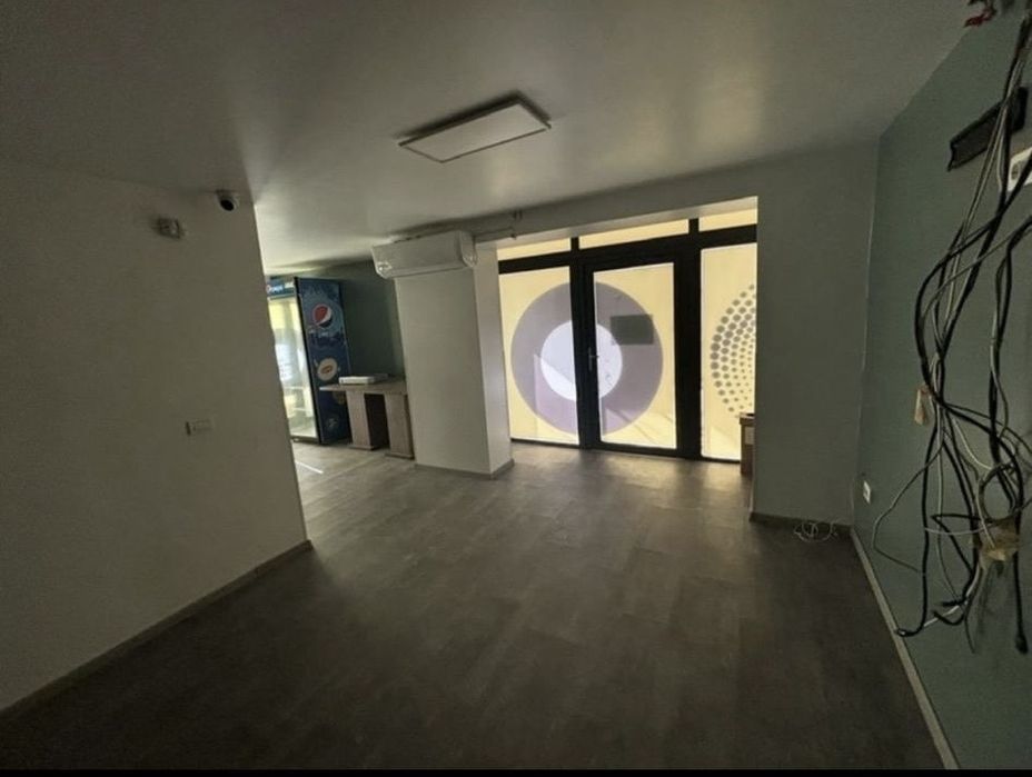 Spatiu comercial de închiriat