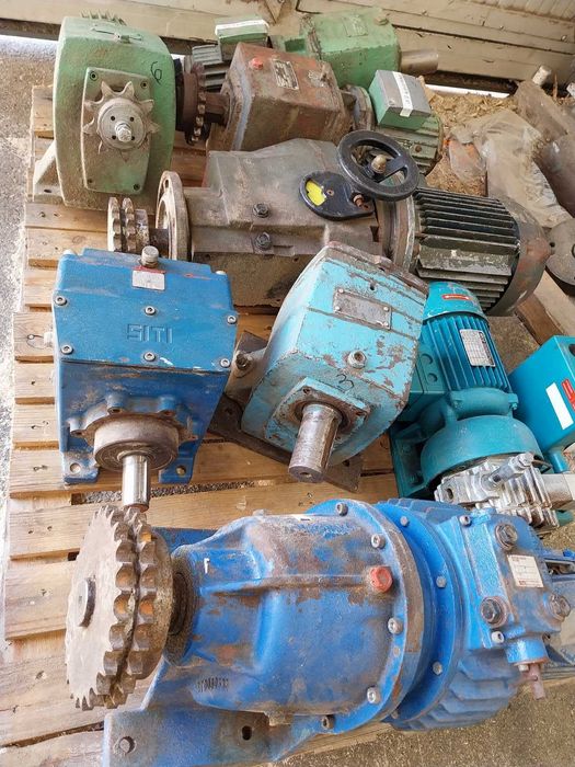 Редуктори/електродвигатели