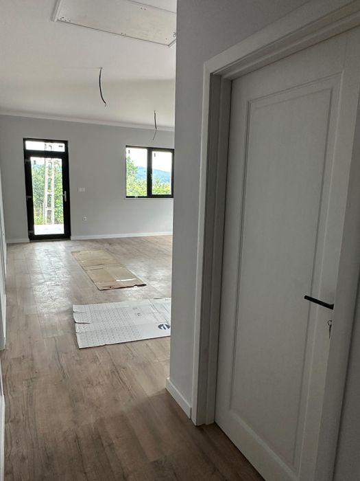 Casa de vânzare superfinisata parter în Bistrita