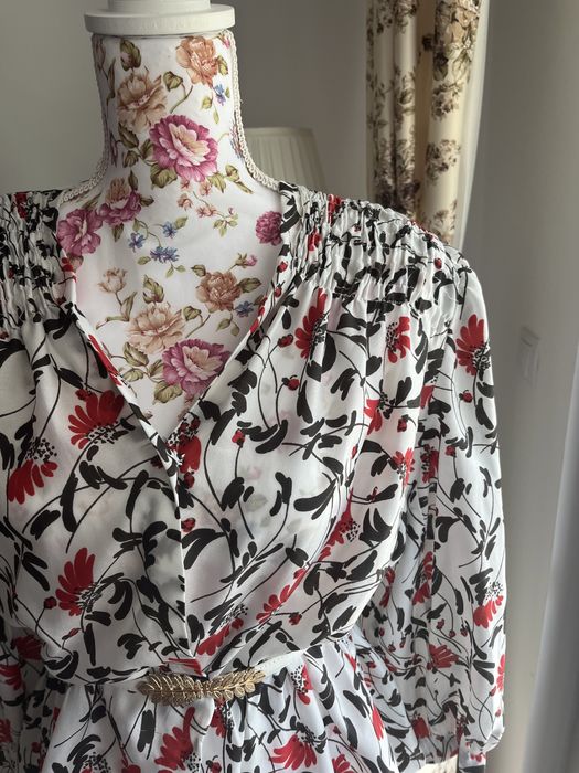 Bluza bufanta, marimea L