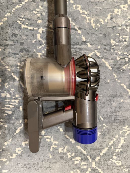 Продам пылесос DYSON V7 Animal Extra — беспроводной