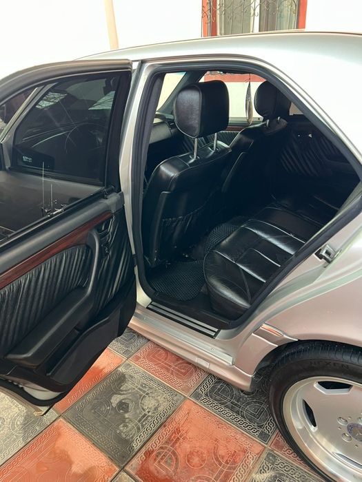 Продается Мерседес Бенс