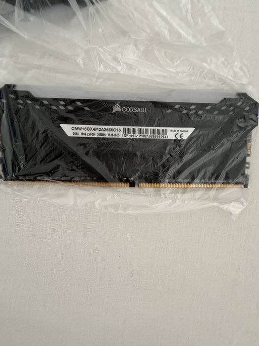 Vand componente pc dau tot pc ul pentru 1550