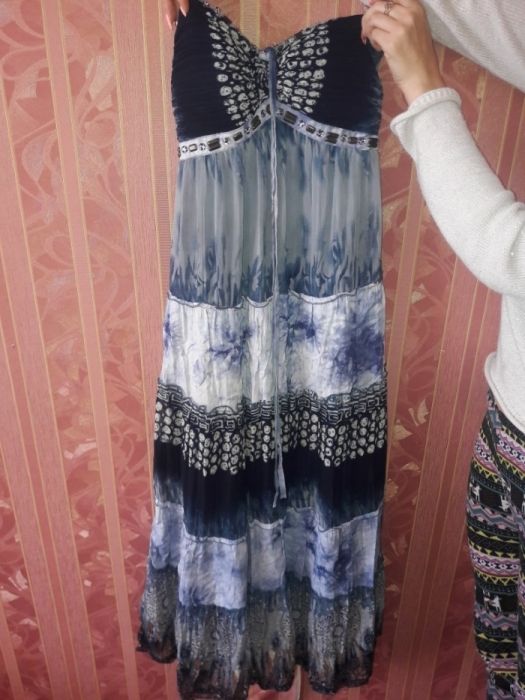 Продам платье нарядные