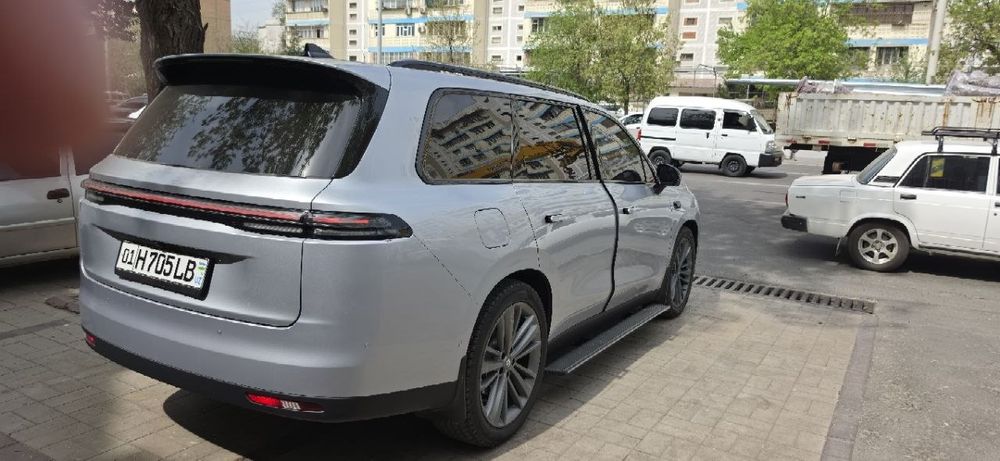 Leapmotor C16 Hybrid

4915x1905x1770
Емкость батареи; 28,4
Запас хода;